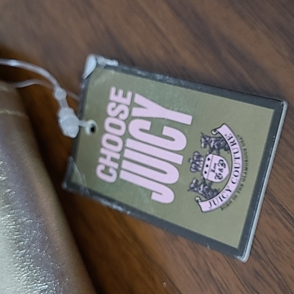 Darling Juicy Couture "Juicy Princess" Mini Wallet, Gold Shine NEW WITH TAGS ♥ - Picture 3 of 7